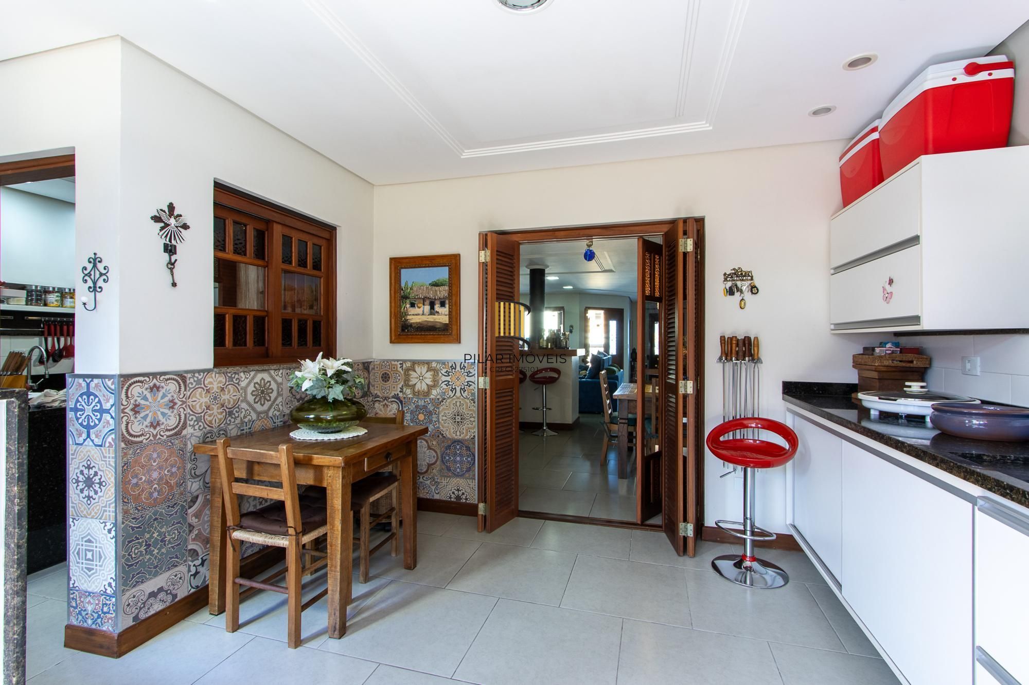 Casa 3 dormitórios com suíte master, terraço e 186m² no Lagos de Nova Ipanema