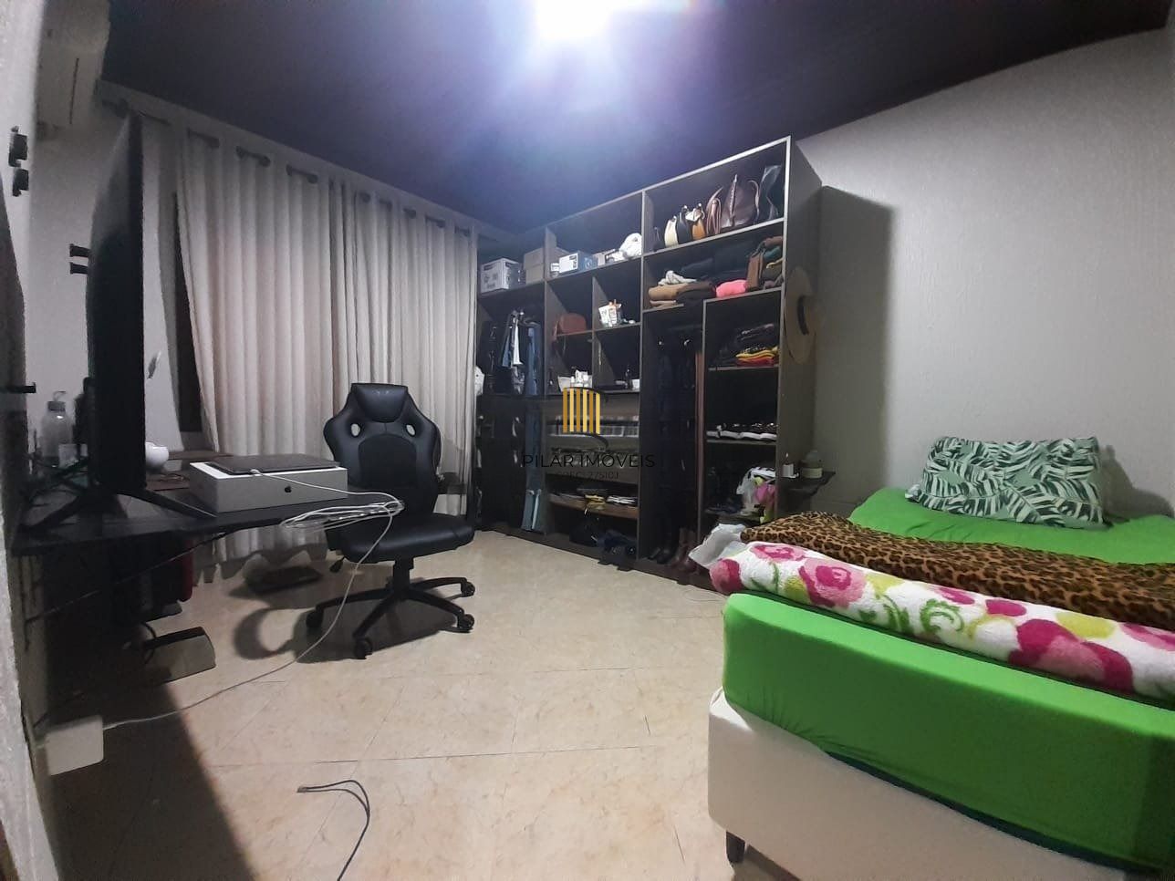 Casa para Venda - 198m², 2 dormitórios, 2 vagas - Belém Novo