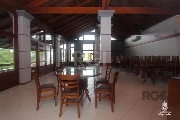 Casa de Condomínio 3 dormitórios no bairro Hípica