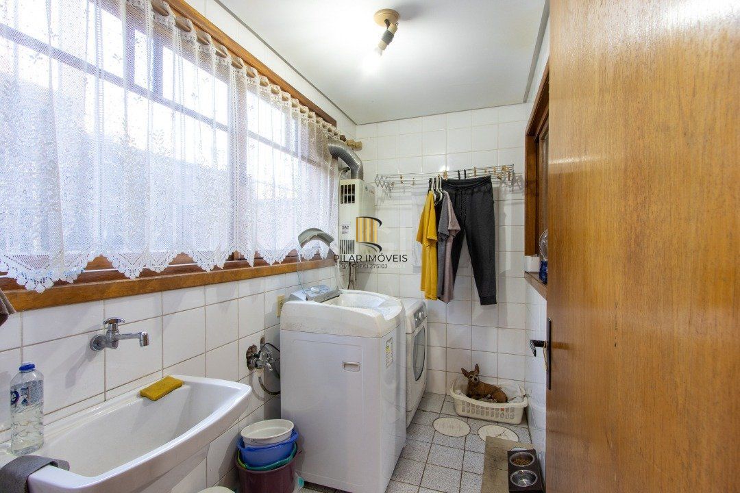 Casa de Condomínio 3 dormitórios no bairro Espírito Santo