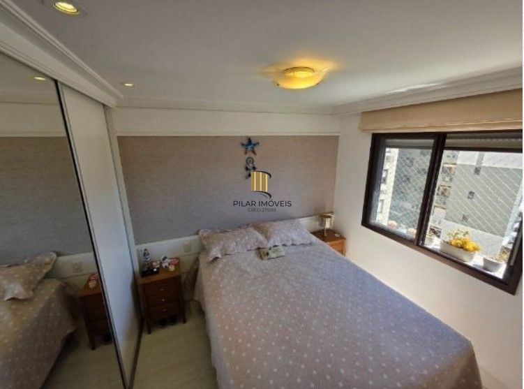 Apartamento  com 2 dormitórios, lavabo, banho social e churrasqueira integrada.