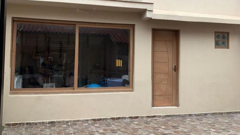 Casa 5 dormitórios no bairro Jardim Algarve