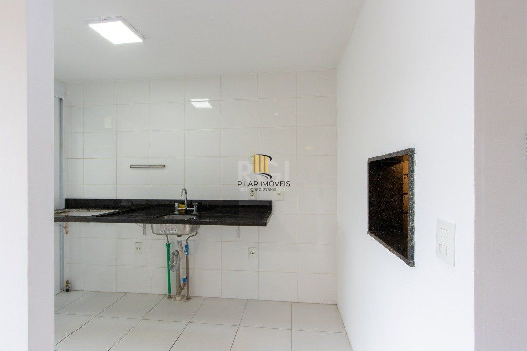 Apartamento para Venda - 69.64m², 2 dormitórios, sendo 1 suites, 1 vaga - Tristeza
