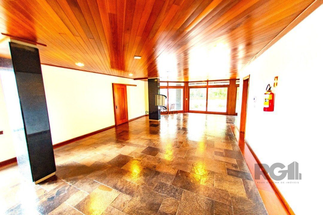 xcelente cobertura, 3 dormitórios, 1 suíte, (atualmente 3, ampliada suíte do casal),
