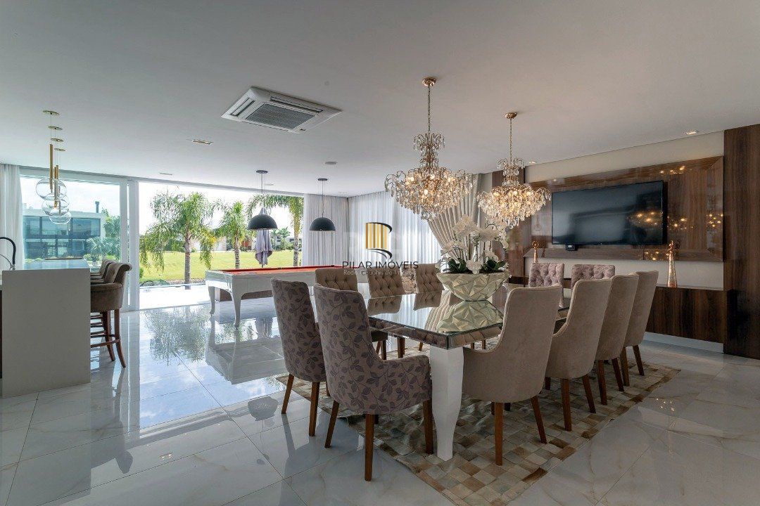 Casa Condominio para Venda - 519m², 4 dormitórios, sendo 4 suites, 2 vagas - Sans Souci