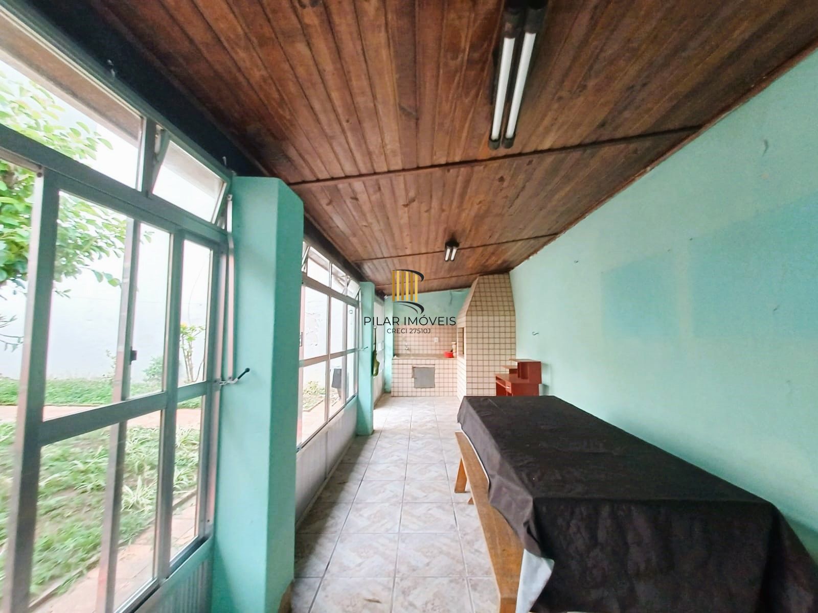 Casa 2 dormitórios no bairro Morro Santana