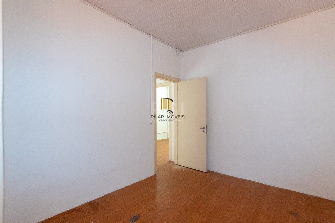 Casa para Venda - 232m², 3 dormitórios, 2 vagas - Navegantes