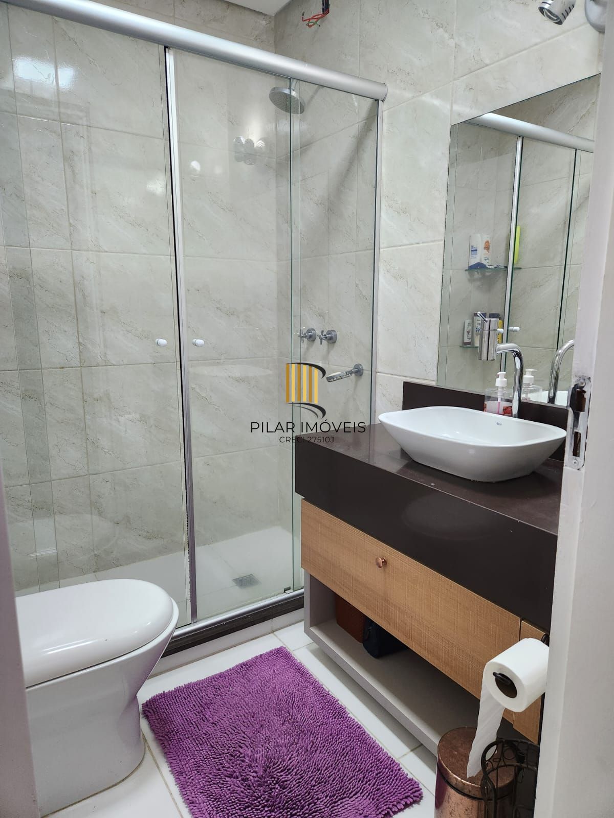 Ótima casa em condomínio fechado na Vila Nova, em Porto Alegre!