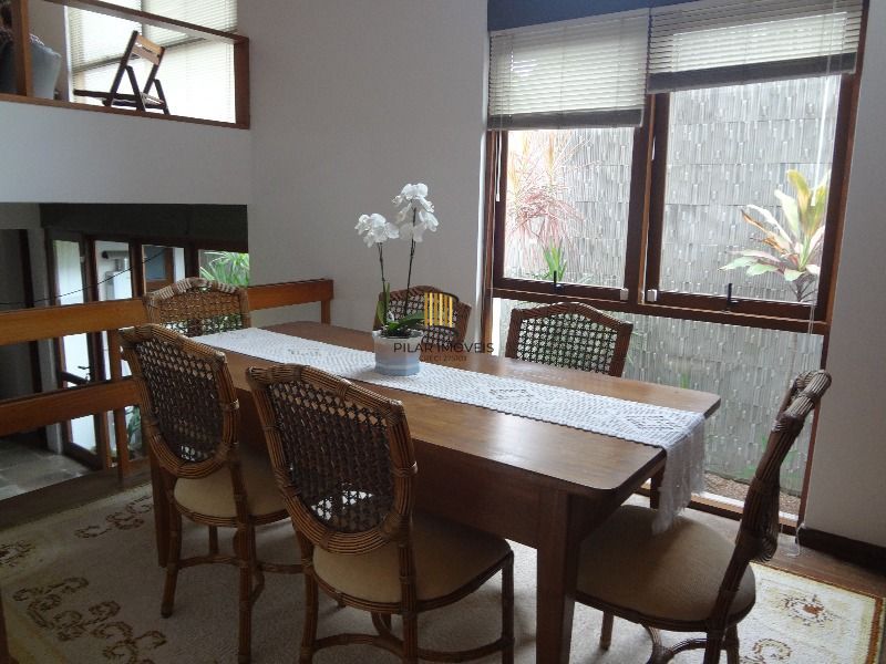 Casa para Venda - 268m², 3 dormitórios, sendo 1 suites, Jardim Isabel