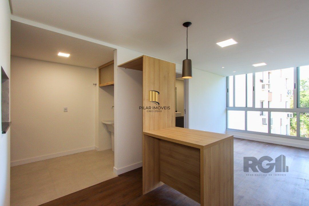 Apartamento em Porto Alegre no Bairro Petrópolis, de 1 quarto, semi mobiliado.