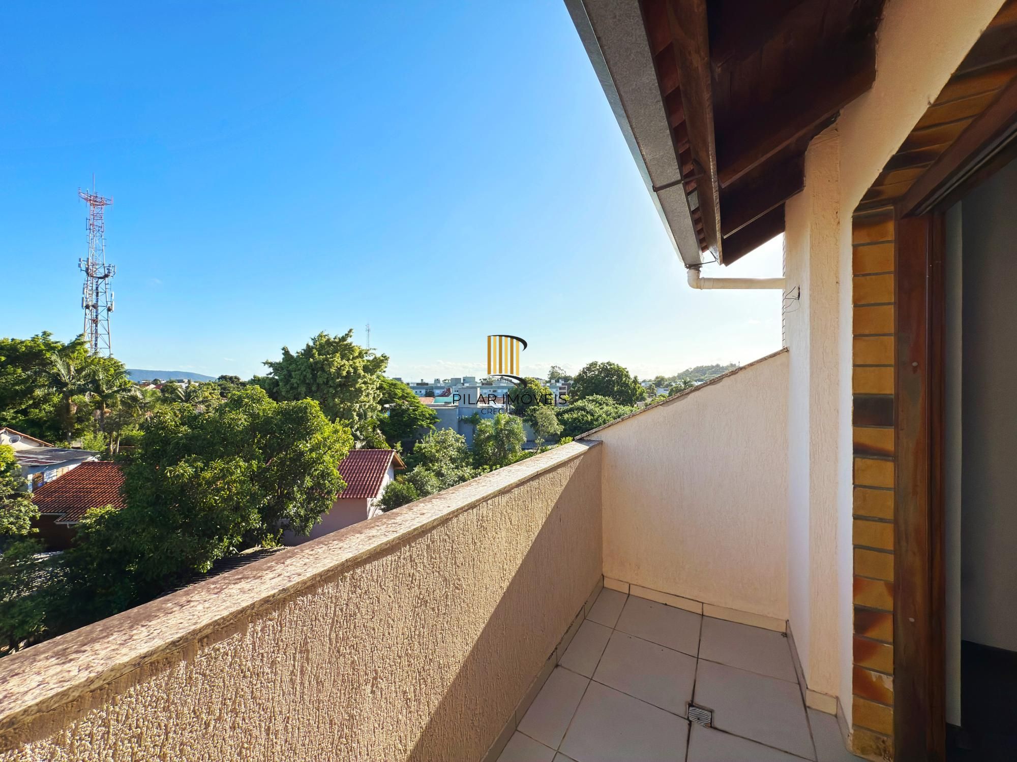 Casa em condomínio 3 dormitórios (2 suites), 3 vagas - Bairro Jardim Isabel