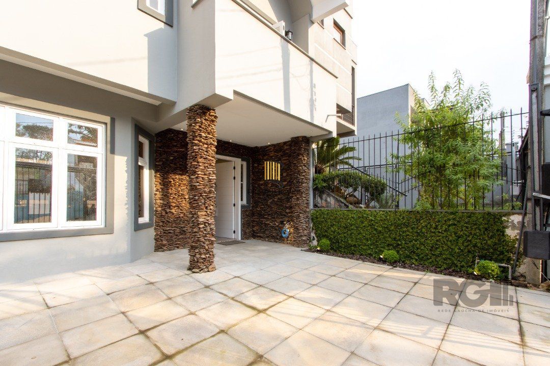 Casa 3 dormitórios à venda Ipanema  - Impecável - Totalmente reformada e mobiliada.