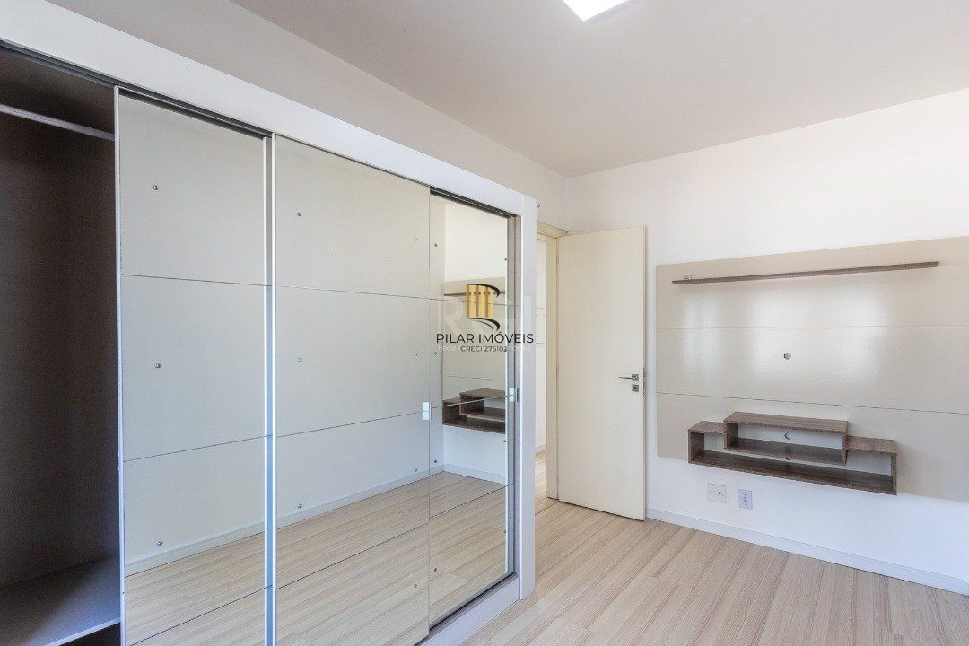 APARTAMENTO SEMIMOBILIADO