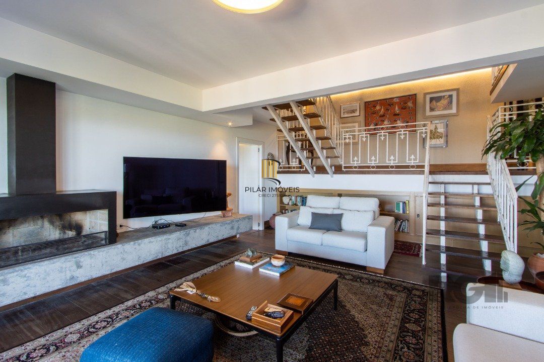 Casa deslumbrante vista do Guaiba, 3 dormitórios, sendo 1 suite master com closet e banheira de hidro com vista para o rio