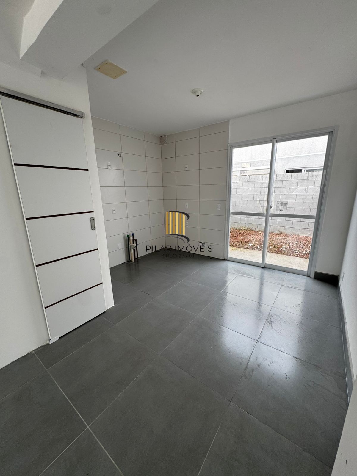 Casa de Condomínio com 2 dormitórios à venda, 88m² - Vila Nova