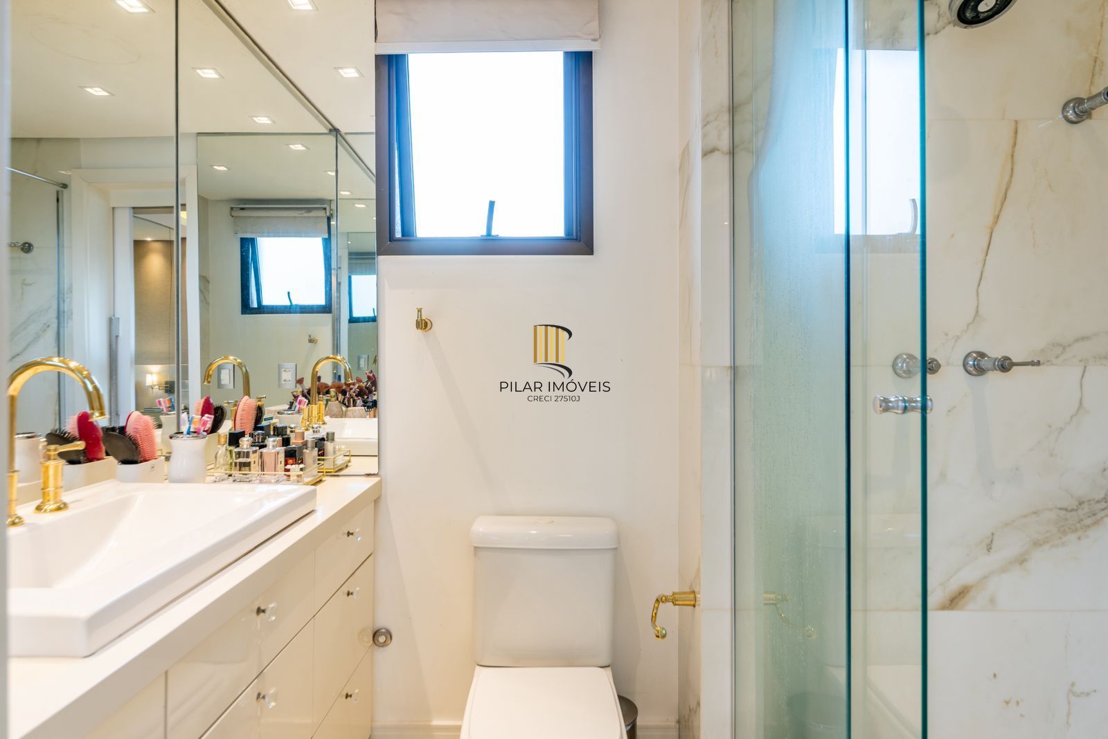 Apartamento exclusivo, decorado com requinte e uma vista incrível!