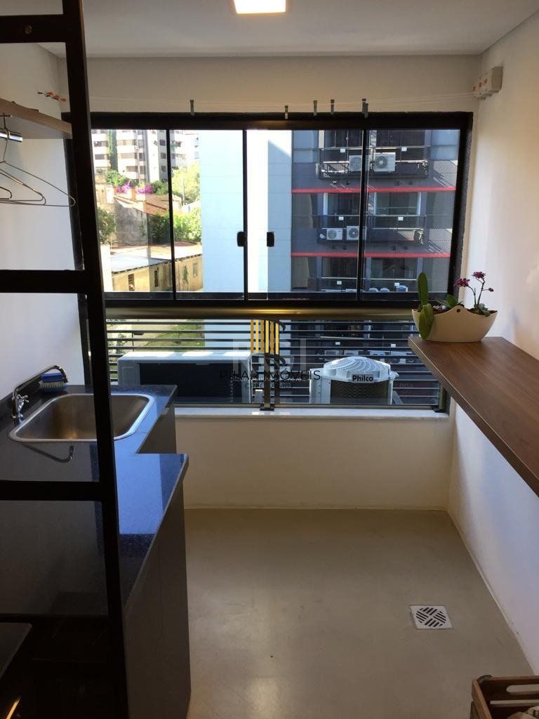 Apartamento para Venda - 68.5m², 2 dormitórios, sendo 1 suites, 2 vagas - Petrópolis
