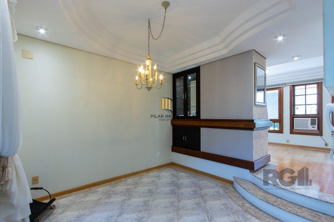 Casa de Condomínio 4 dormitórios no bairro Tristeza