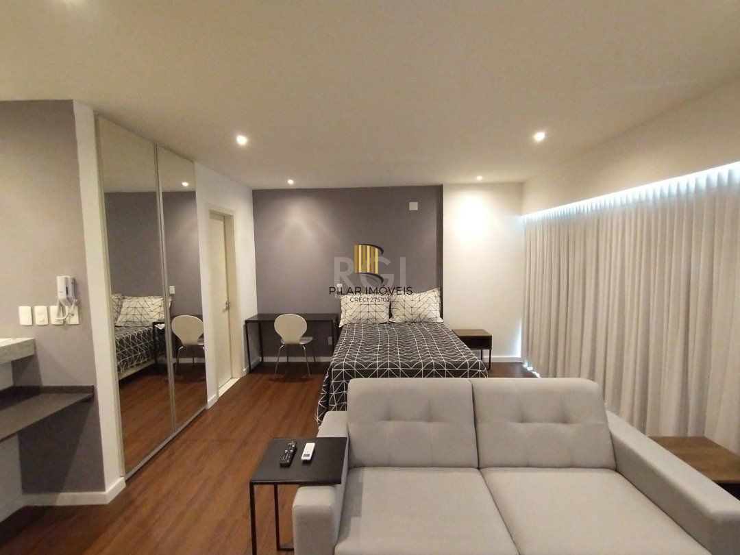 Loft para Venda - 43.5m², 1 dormitório, 1 vaga - Cristal