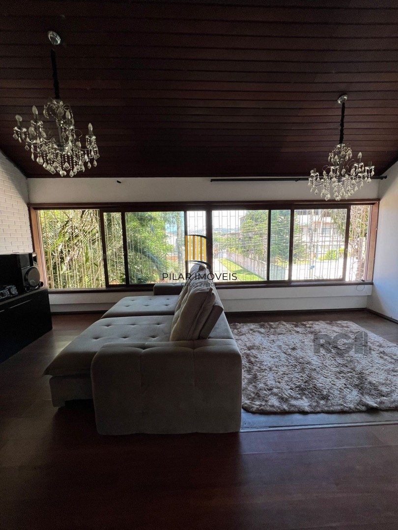 Casa 3 dormitórios no bairro Santo Antônio