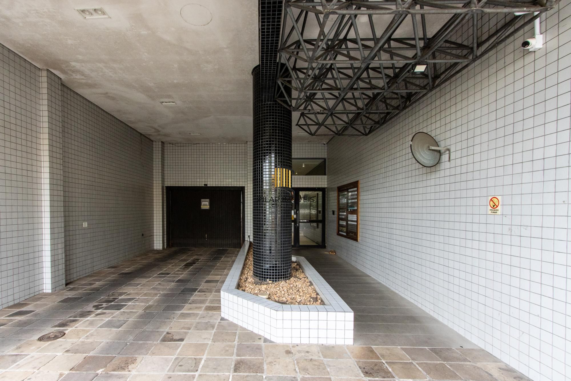 Sala comercial à venda no bairro Menino Deus – Edifício Comendador Luigi Gerace