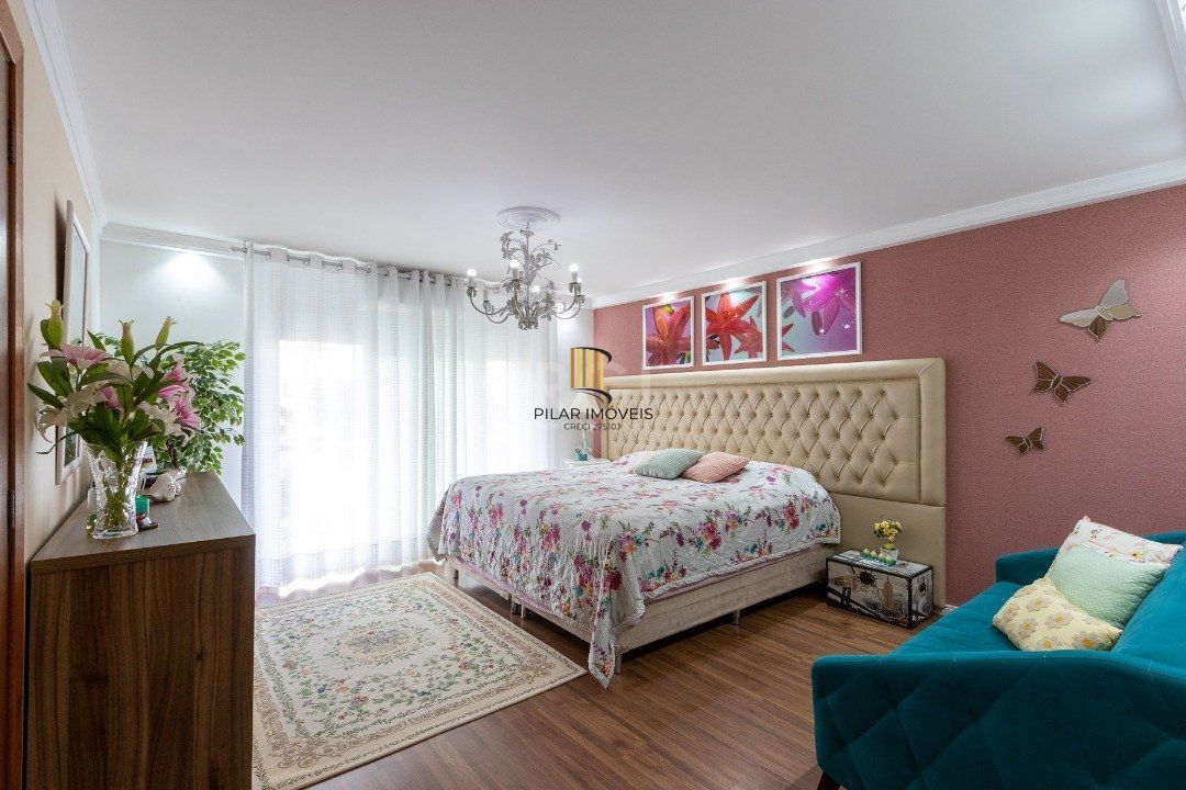 Casa para Venda - 342m², 3 dormitórios, sendo 2 suites, 2 vagas - Espírito Santo