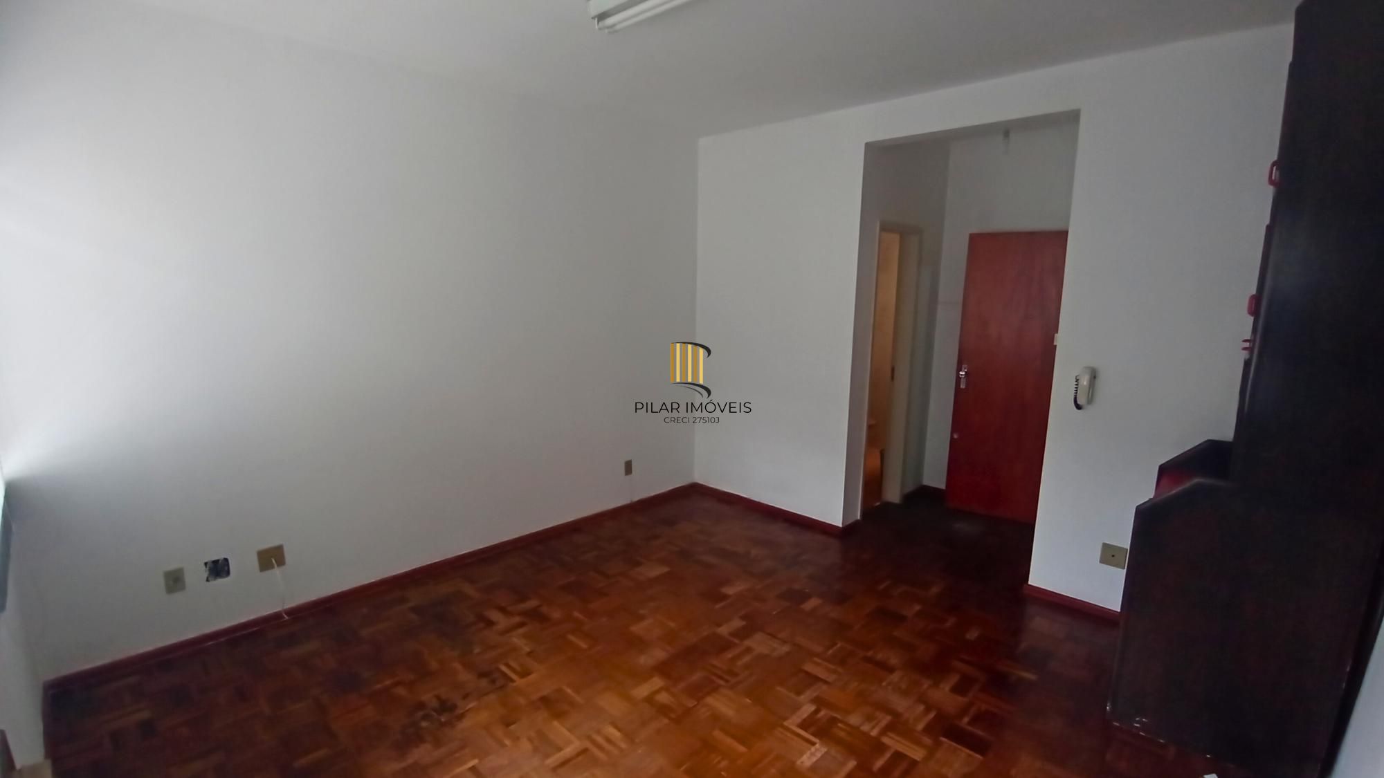 Sala comercial com vaga dupla, ao lado do Hospital Moinhos de Vento