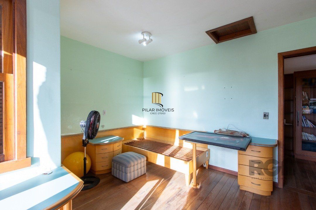 Casa 3 dormitórios no bairro Ipanema