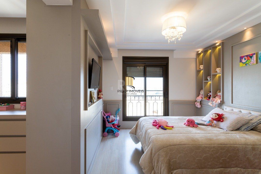 Apartamento para Venda - 323m², 3 dormitórios, sendo 3 suites, 4 vagas - Centro