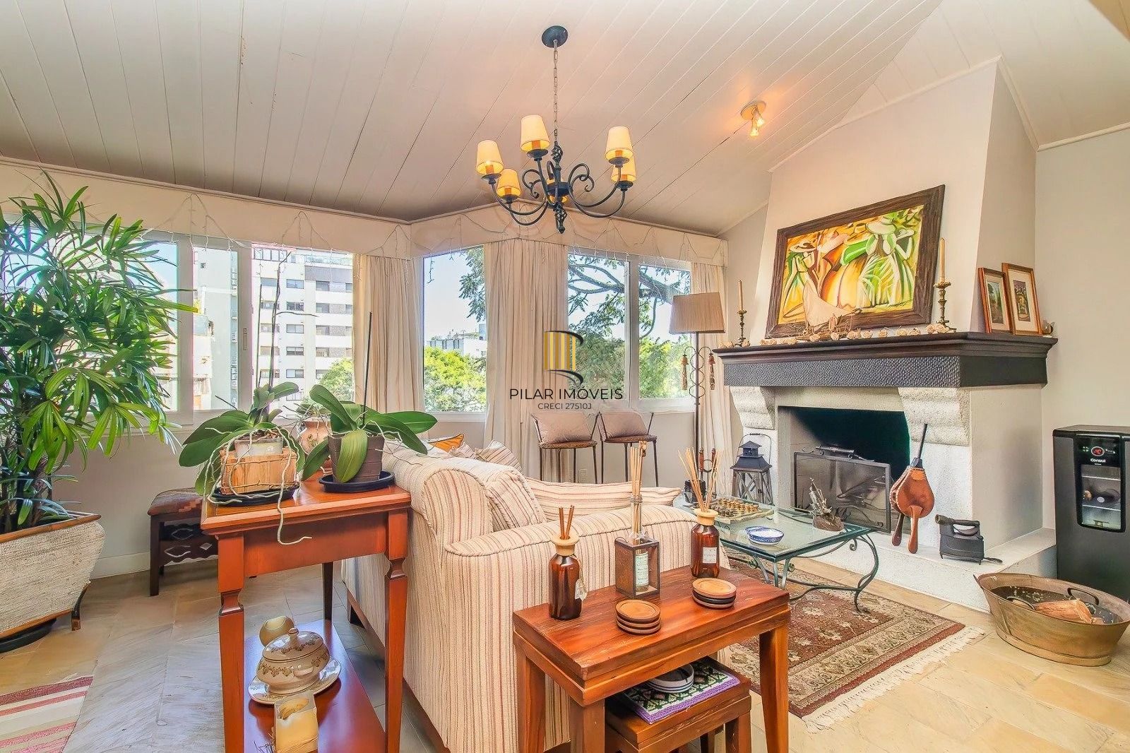 Cobertura à venda no bairro Bela Vista, 4 dormitórios e 3 vagas de garagem