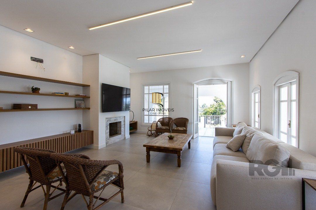 Casa 4 dormitórios no bairro Vila Conceição