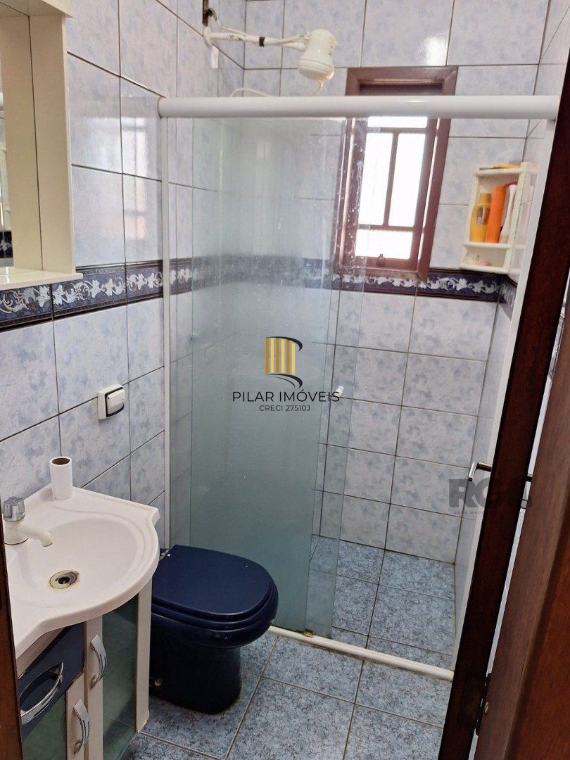 Casa 3 dormitórios no bairro Jardim Algarve