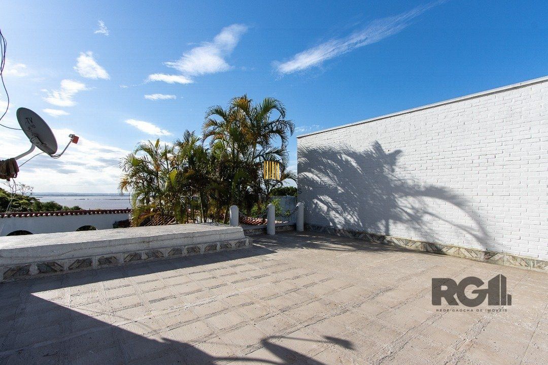 Casa para Venda - 580m², 3 dormitórios, sendo 1 suites, 3 vagas - Santa Tereza