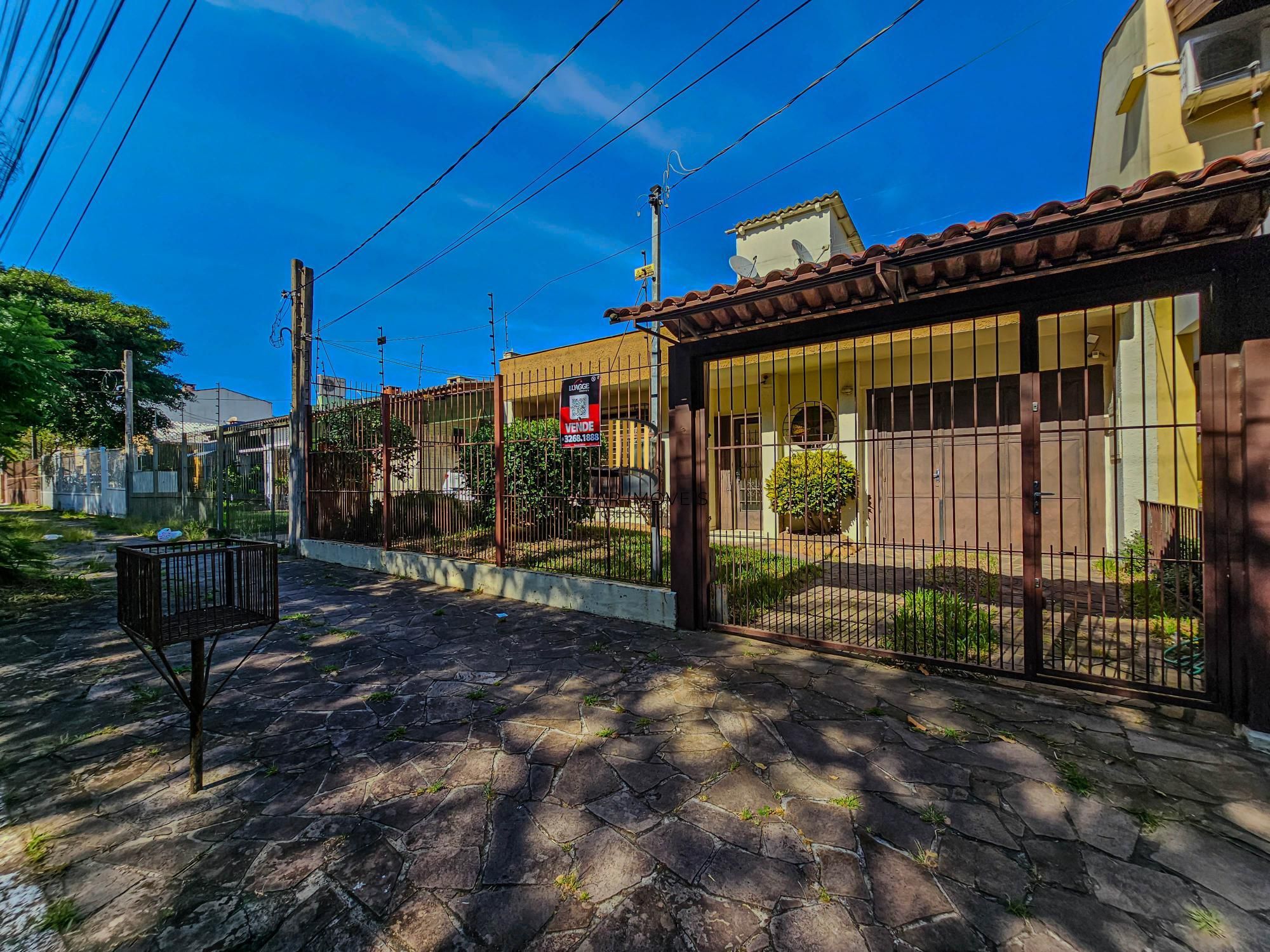 Casa Térrea 3 dormitórios - Excelentes Condições!