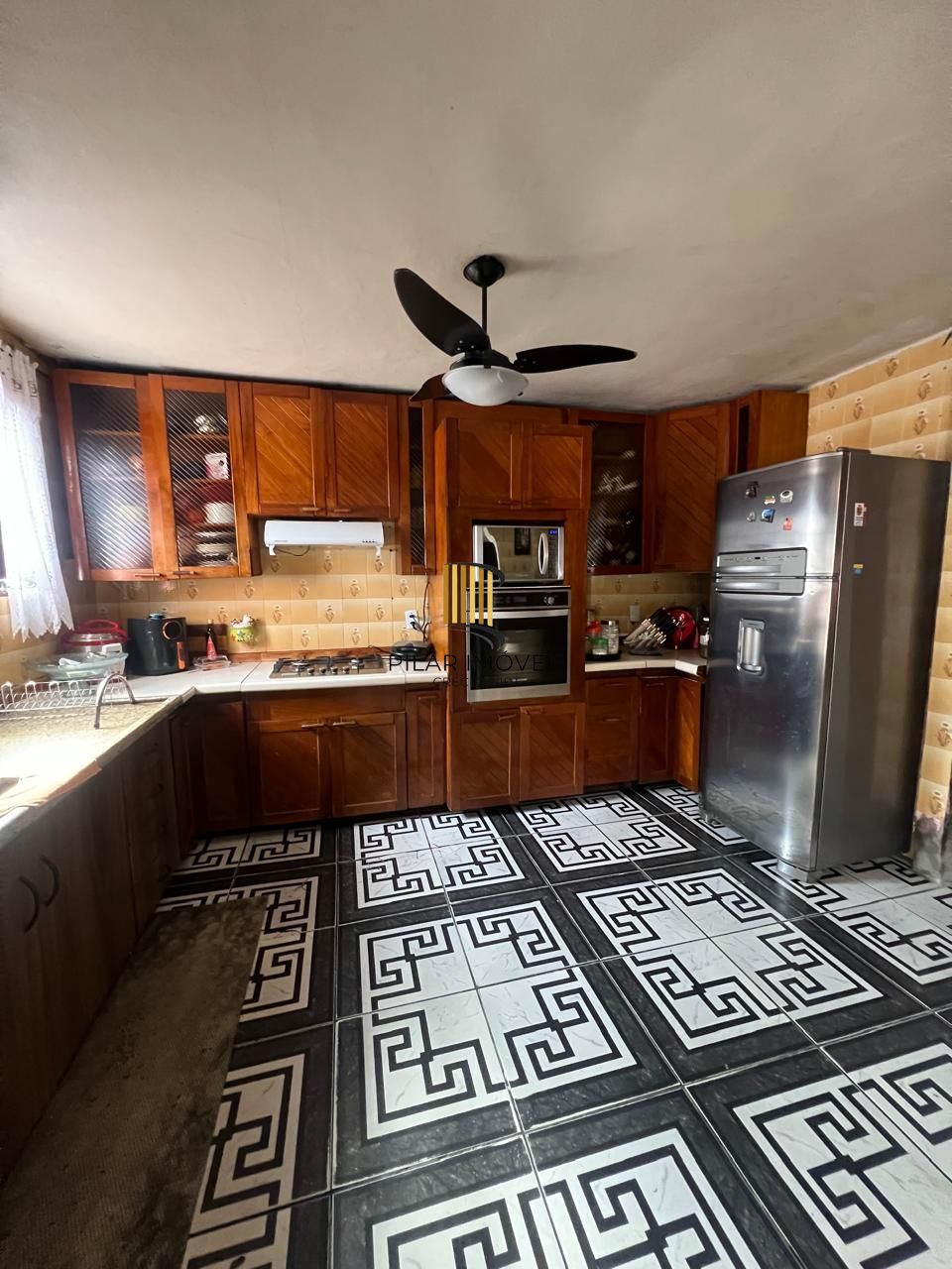 Casa à Venda no Bairro Hípica – 3 Dormitórios e Amplo Quintal