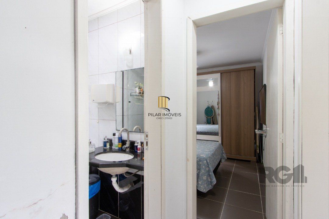 Casa 2 Dormitório(s) Bairro Ponta Grossa