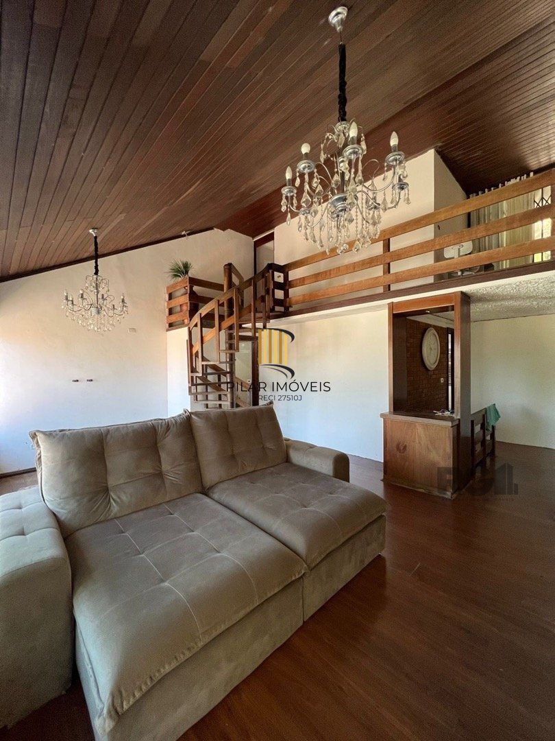Casa 3 dormitórios no bairro Santo Antônio