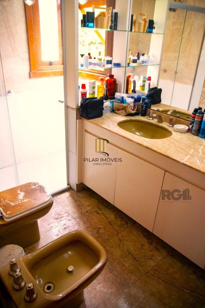 xcelente cobertura, 3 dormitórios, 1 suíte, (atualmente 3, ampliada suíte do casal),