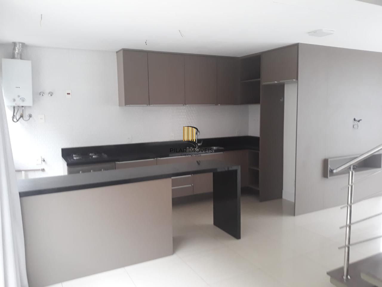 Casa de Condomínio 3 dormitórios no bairro Glória