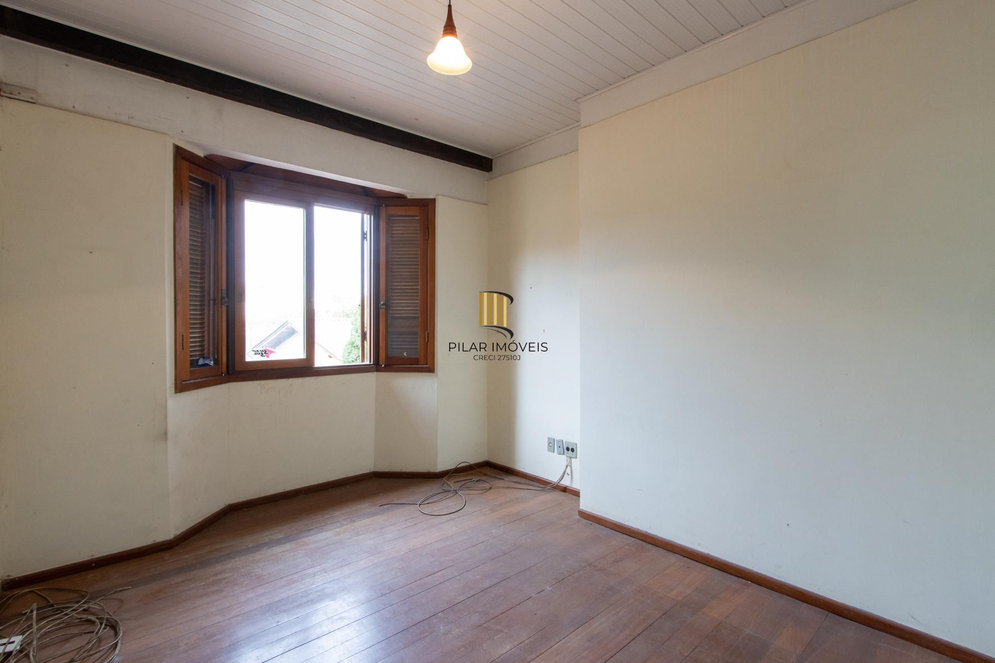 Casa de Condomínio 3 dormitórios no bairro Ipanema