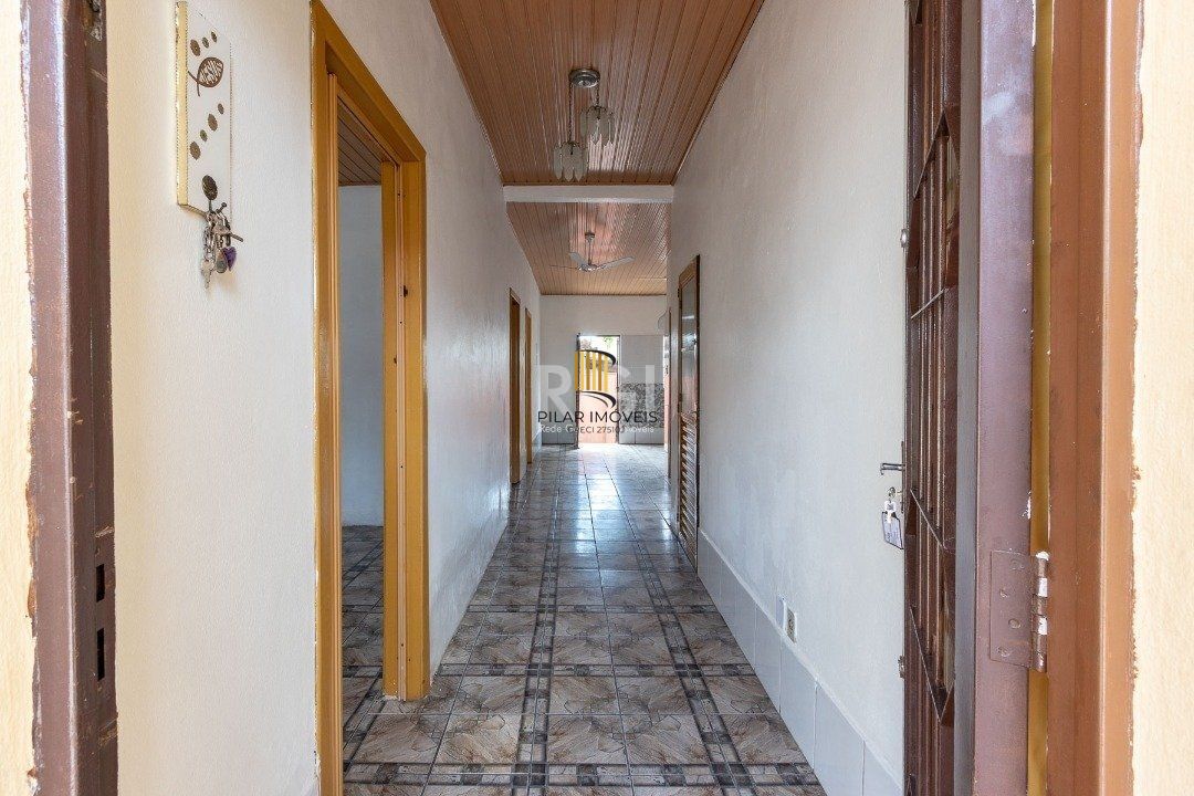 Casa para Venda - 50m², 2 dormitórios, 1 vaga - Cavalhada