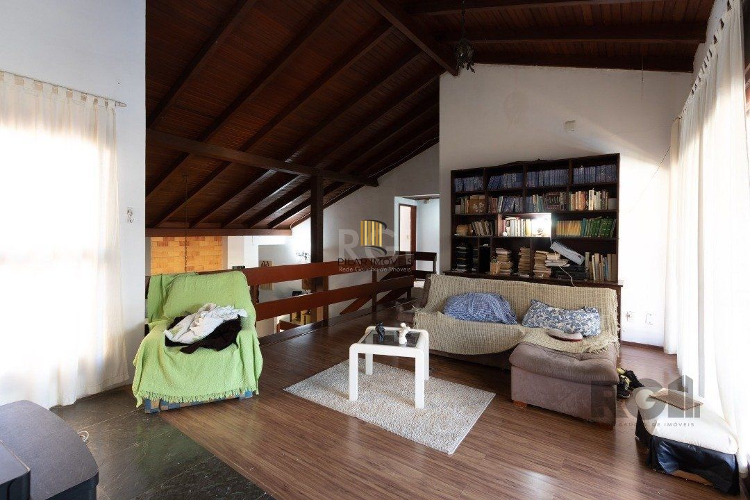 Casa 4 dormitórios no bairro Cristal