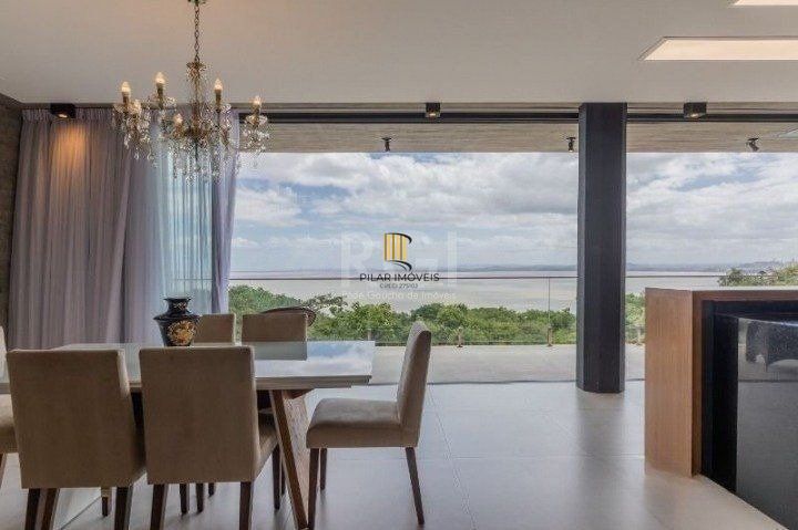 Casa para Venda - 523m², 3 dormitórios, sendo 3 suites, 4 vagas - Sétimo Céu
