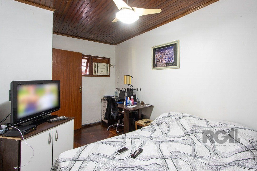 Casa 4 Dormitório(s) Bairro Nonoai