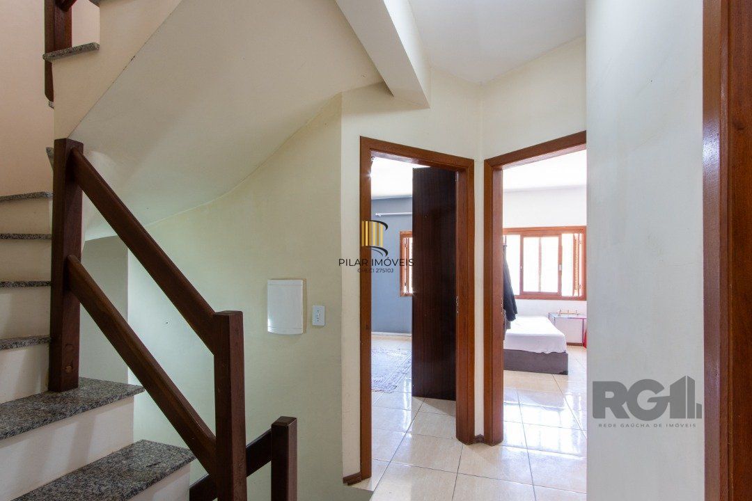 Casa para Venda - 135m², 3 dormitórios, sendo 1 suites, Hípica