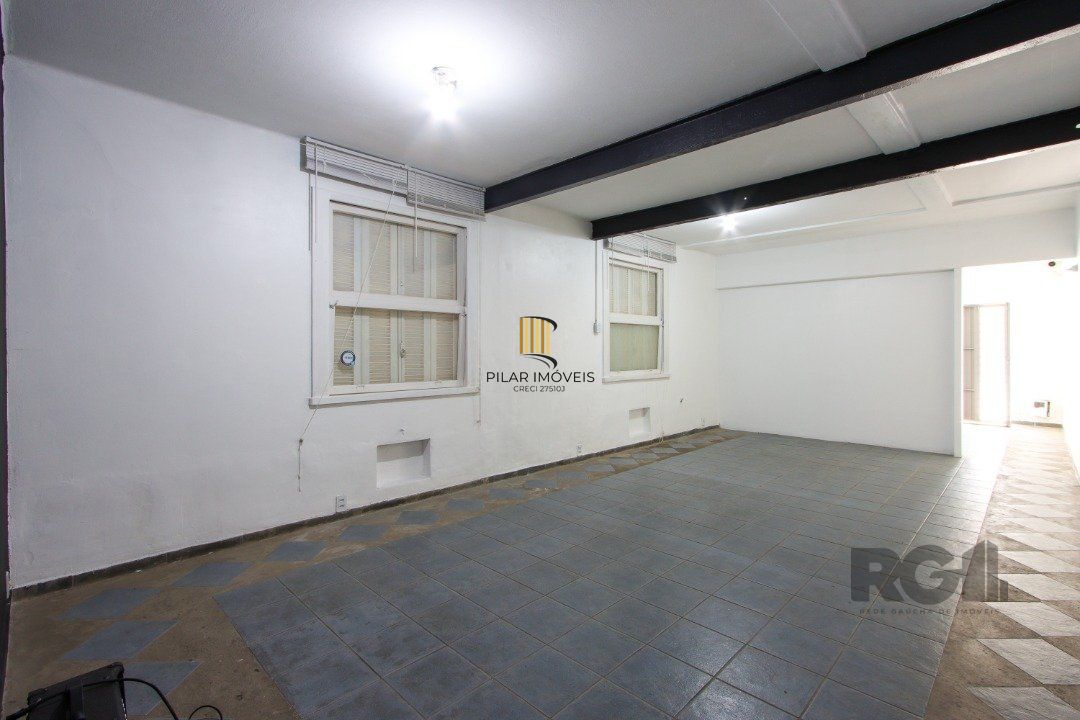 Loja com 129m² privativos