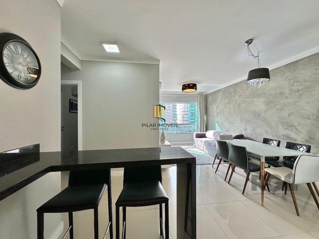 apartamento à venda oferece uma localização privilegiada