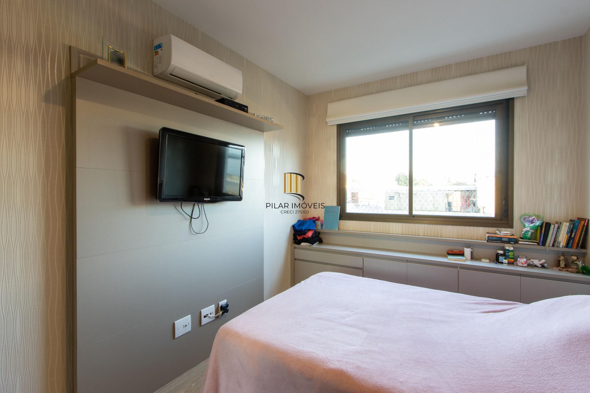 Apartamento de 62m²,  2 dormitórios com suíte, churrasqueira, vaga coberta, infraestrutura completa, na zona sul de Porto Alegre.