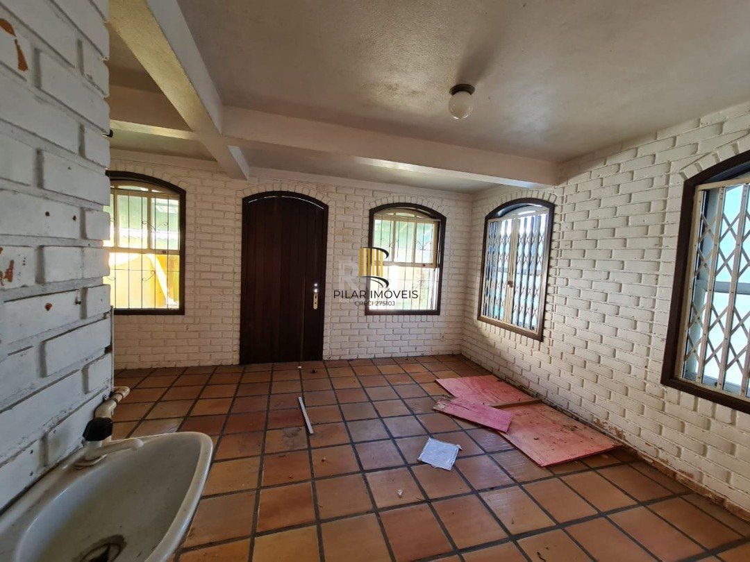 Casa para Venda - 220m², 3 dormitórios, Nonoai
