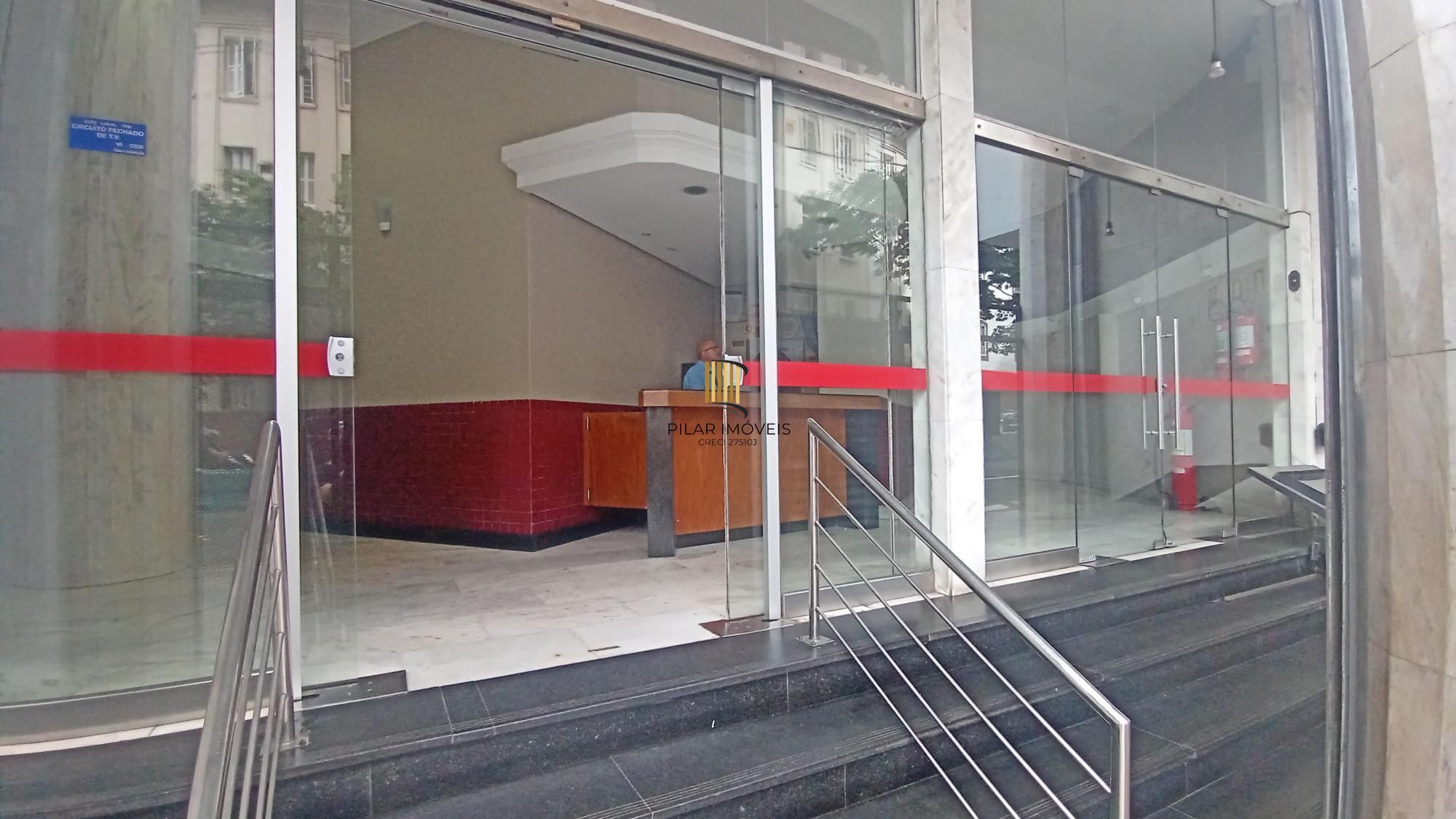 Imóvel comercial com 3 salas e recepção no Centro Histórico